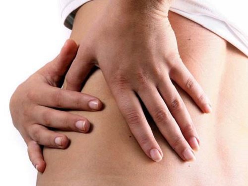 dureri de spate în partea stângă la femei durere bruscă ascuțită la genunchi