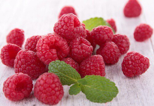 Lose-weight-with-raspberries