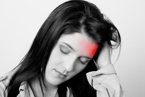 여성 편두통을 일으키는 특정한 효소가 결핍되었을 때