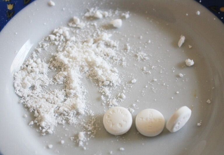 Aspiriini vaivaisenluiden hoitoon