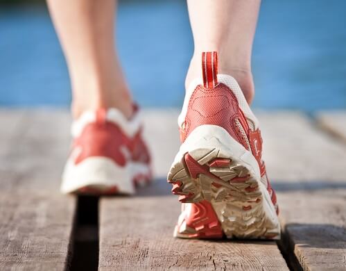 Jogging, one of 7 ways to prevent obesity