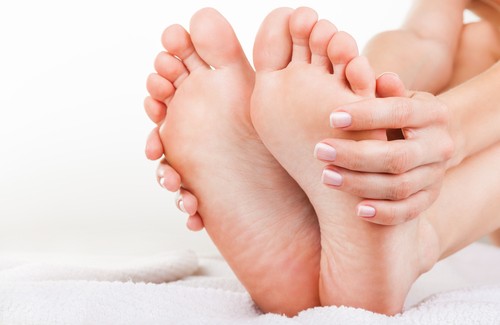 Stinky feet? 5 best recipes to treat foot odor
