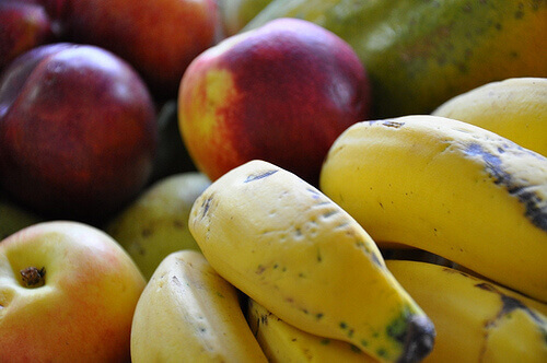 recommended fruits for stomach ulcers:bananas,apples