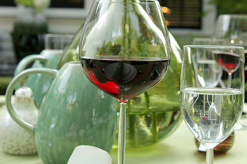 Rødvin i glas