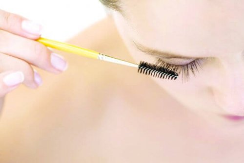 healthy eyelashes