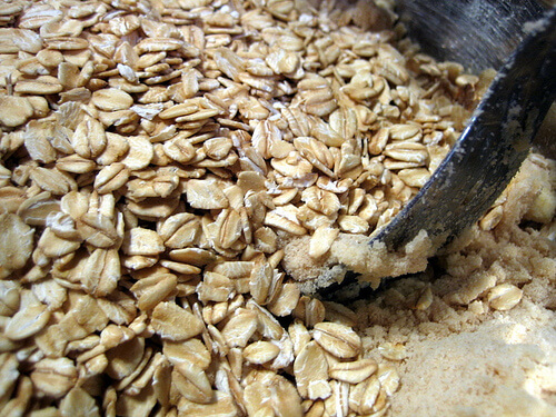 Oats can be used in homemade creams to remove dark spots