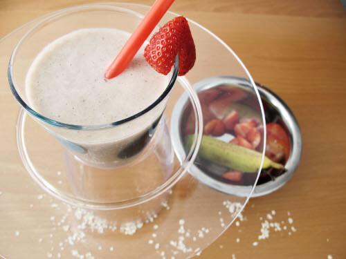 oat milk with strawberry and banana