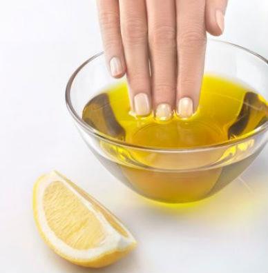 Remedies with olive oil are useful for hydrating the skin