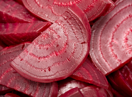 Beet slices to fight dandruff