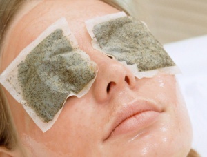 Natural Remedies for Dark Circles in Women