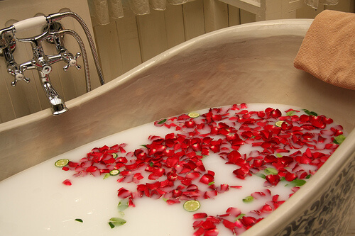 bath with natural muscle relaxers