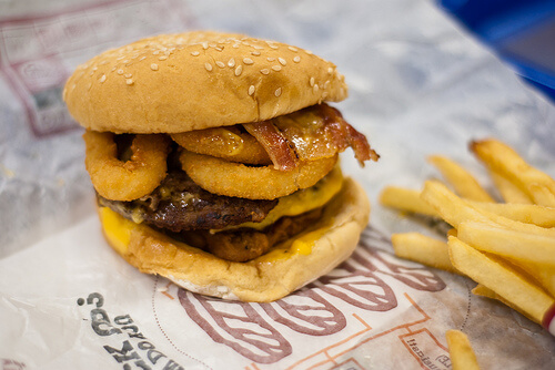 This cheeseburger is one of the foods that can worsen cellulite