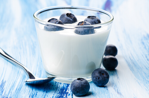 Natural Blueberry and Yogurt Detox