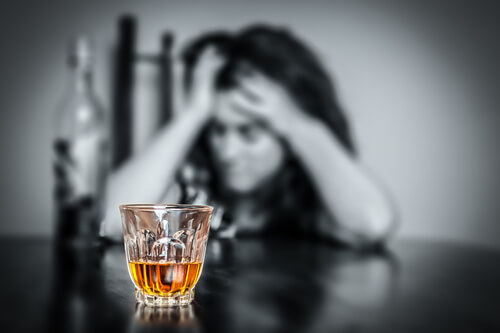 Alcohol consumption is one of the habits that damage the brain