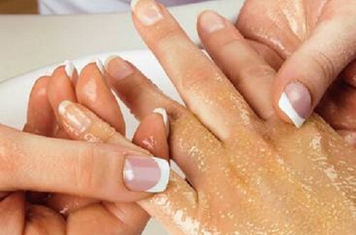 Simple Steps to Exfoliate Your Arms and Hands