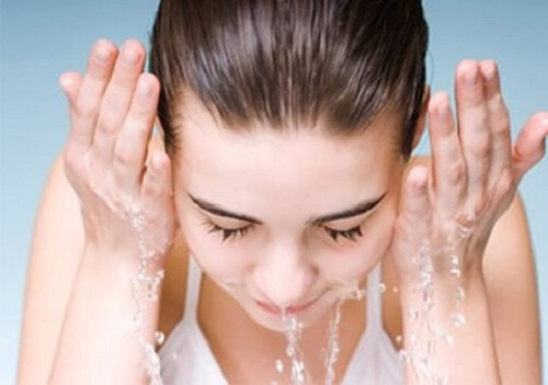 How to Rejuvenate Your Skin and Keep It Moisturized