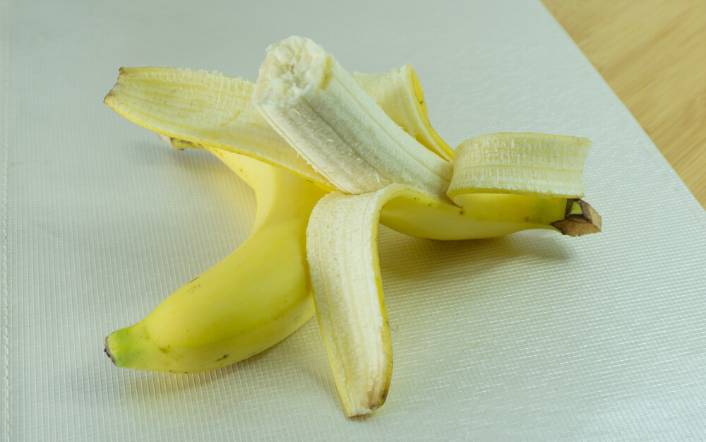 20 Uses For Banana Peel You Might Not Have Known Step To Health