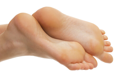 Treat calluses naturally and keep your feet smooth.
