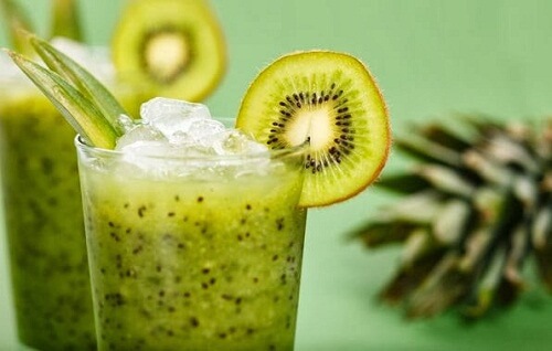 A kiwi smoothie.