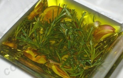 6 Natural Oils for Damaged Hair