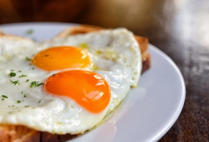 How Many Eggs Can You Eat a Week?