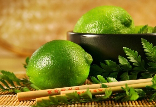 Lime leaf tea