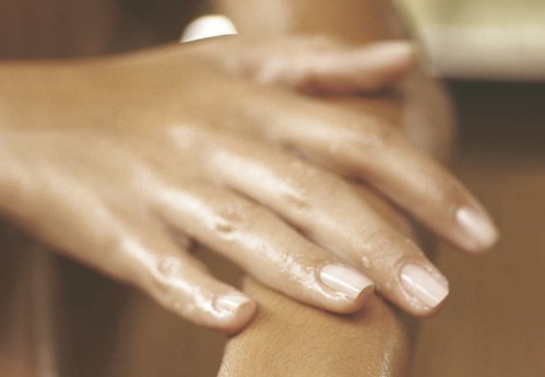 Swollen Hands: Causes and Remedies