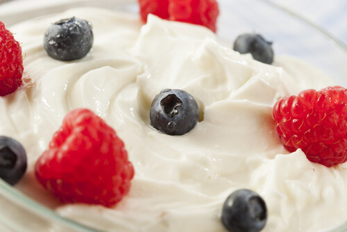 ALT TITLE Yogurt and fruit