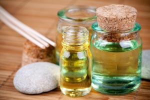 4 Oils that Repair Damaged Hair