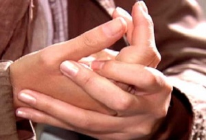 Is Cracking your Knuckles Harmful?