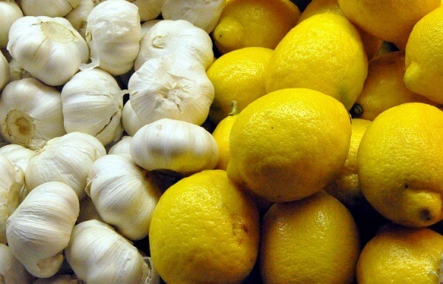 Garlic and lemon cure