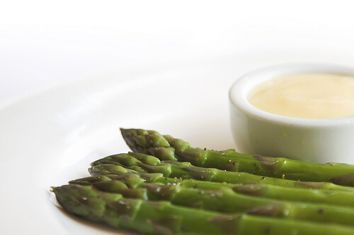 asparagus, one of the vegetables that help improve kidney function