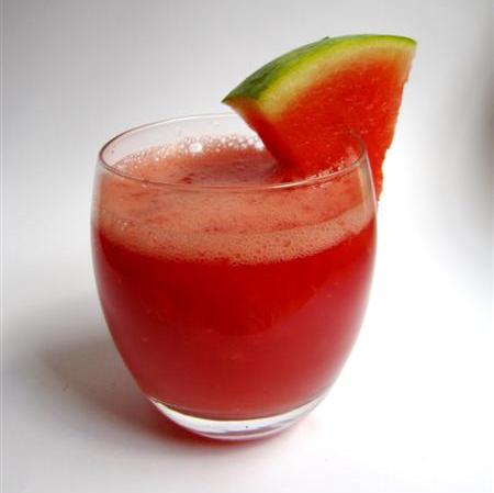 Glass of watermelon and grapefruit juice to eliminate excessive mucus