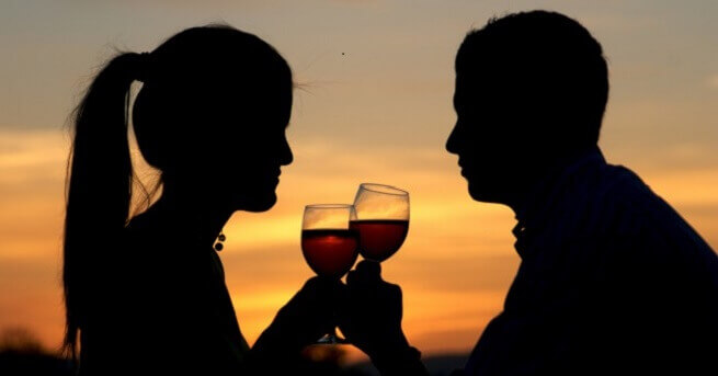couple drinking wine