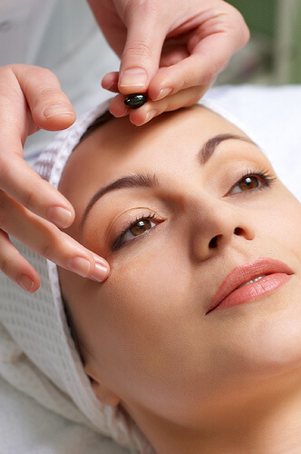 massage-for-radiant-eyes