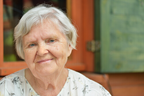 woman with gray hair