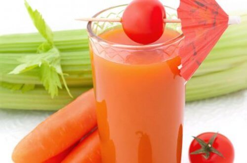 Juices to lower bad cholesterol: carrot and celery
