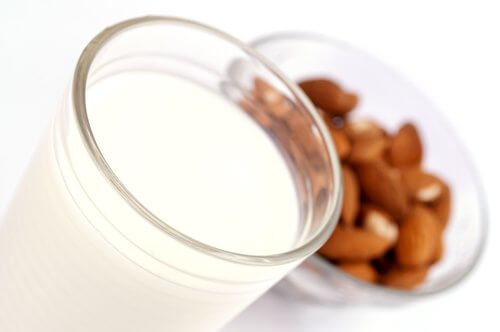 The benefits of almond milk are numerous