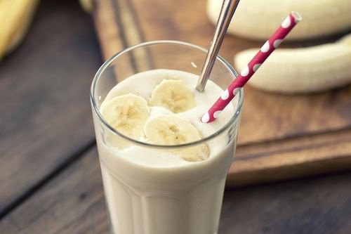 Banana and oatmeal smoothie