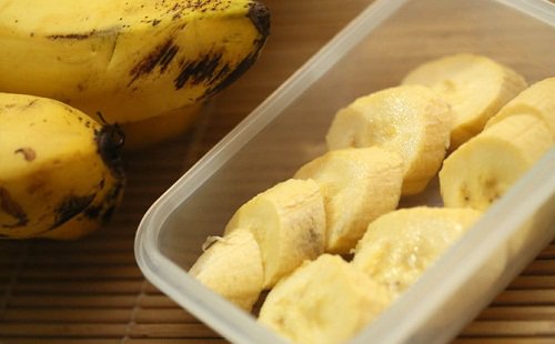Chopped bananas