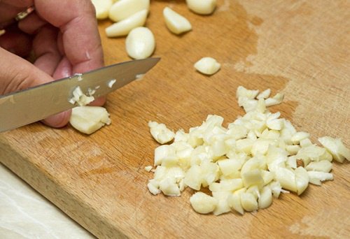 8 Foods that may Help Manage Blood Pressure