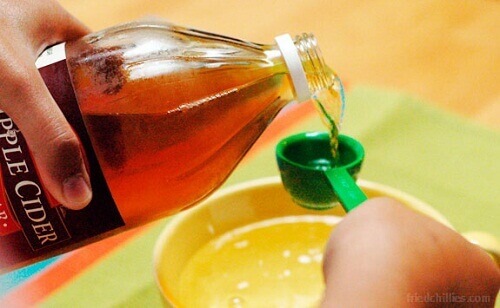 Apple cider vinegar apply to your scalp to fight dandruff and seborrhea
