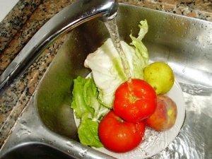Tips and Recommendations for Washing Fruits and Vegetables