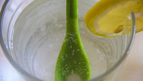 4 Remedies with Baking Soda and Lemon