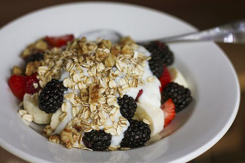 Breakfast cereal with berries.