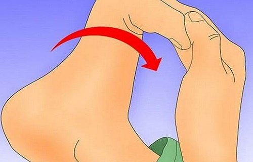 How to Stop a Foot Cramp in Seconds