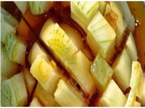 2 Great Cough Remedies with Honey and Onions