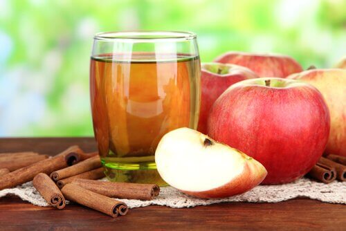 Glass of apple cider vinegar