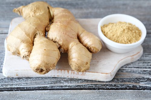 Root ginger and powdered ginger