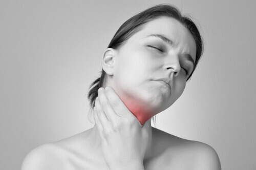 Thyroid disease hypothyroidism causes weight gain and other symptoms
